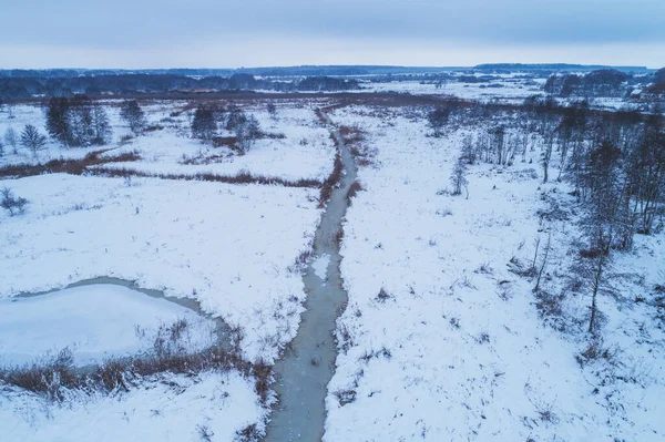 Paisaje Rural Aéreo Invierno Vista Desde Arriba Del Estrecho Arroyo — Foto de Stock