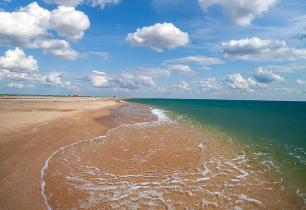 Sandy Beach Beautiful Cloudy Sky Sunny Day — Stock Photo, Image