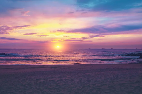 Paisaje Marino Puesta Sol Sobre Mar Océano Atlántico Por Noche — Foto de Stock