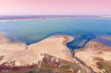 Deniz Burnu. Nehir ve kıyı manzarası. Tylihul Estuary, Ukrayna, Avrupa