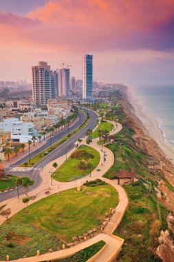 Netanya şehir havadan görünümü