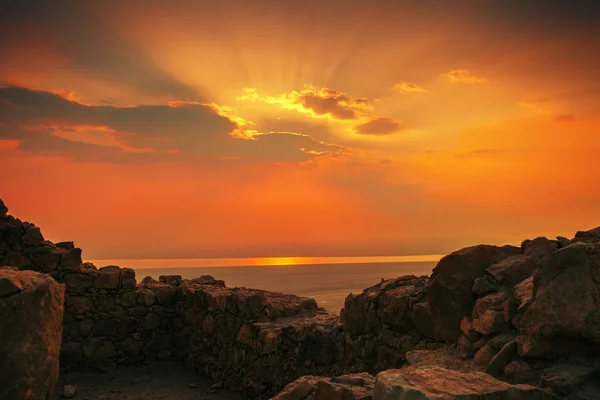 Masada üzerinde gündoğumu