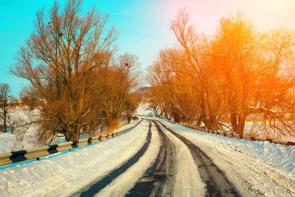 Inverno estrada nevada — Fotografia de Stock