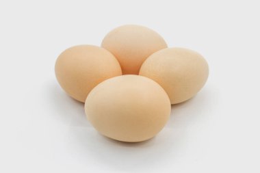 Taze ve lezzetli köy yumurtaları.