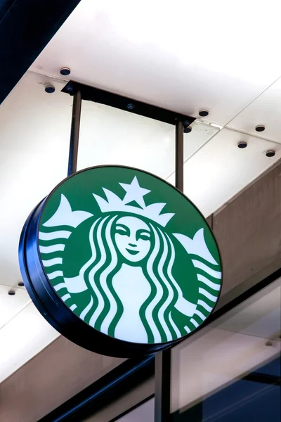 Starbucks logo della catena di caffè — Foto Stock