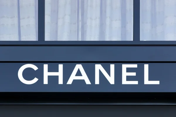 Logotipo Chanel en una pared — Foto de Stock