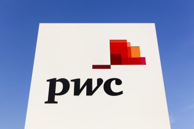 PWC logosu bir panel
