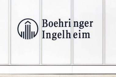 Lyon, Fransa - 26 Mayıs 2018 Boehringer Ingelheim logosu. Boehringer Ingelheim grubu dünyanın önde gelen 20 ilaç şirketinden biri.