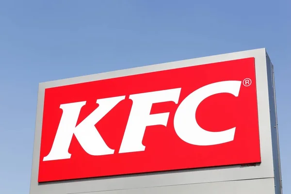 Kamen Jerman Juli 2018 Logo Kfc Pada Panel Kfc Adalah — Stok Foto