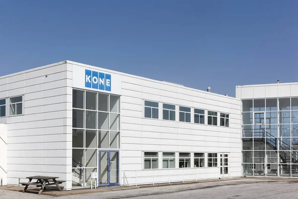 Tilst Denmark April 2021 Kone Office Building Koneは 国際的なエンジニアリングおよびサービス会社であり 世界最大のエレベーターおよびエスカレーターのメーカーの1つです — ストック写真