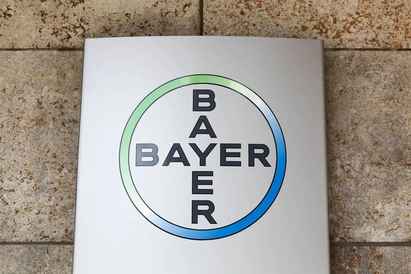 Leverkusen Alemania Julio 2017 Logotipo Bayer Panel Bayer Una Multinacional — Foto de Stock
