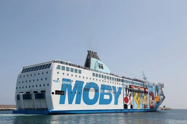 Moby feribot Korsika Adası ve İtalya arasında gezinme