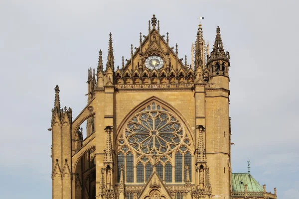 Katedrála v Metz, Francie — Stock fotografie