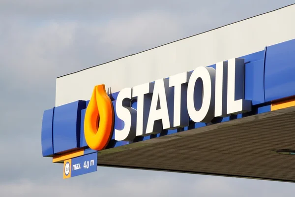 Bir benzin istasyonu logosuna Statoil — Stok fotoğraf