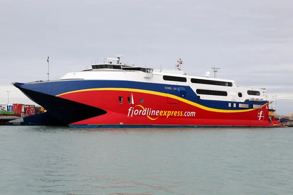 Fjord line ferry at Hirtshals harbor — Stock Photo, Image