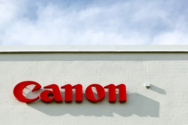 Canon logo na fasádu — Stock fotografie