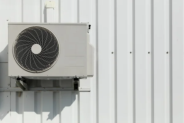 Air conditioner on a wall — Stock Photo, Image