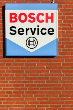 Bosch Servisi logosu bir duvar