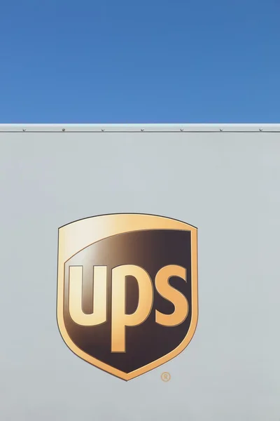 Ups의 로고를 벽에 — 스톡 사진