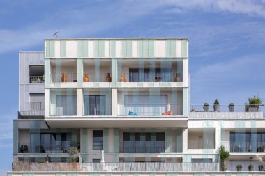 Yeni izdiham bölgesinde Lyon ile modern mimarisi, Fransa