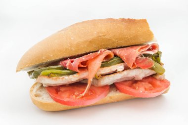 Endülüs 'te tipik bir sandviç. Jambon, biber ve ızgara domuz filetosu.