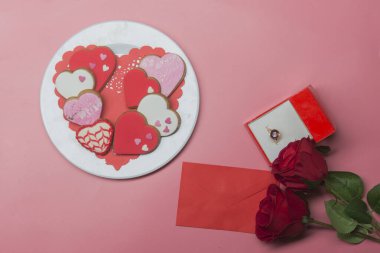 Sevgililer günü pastası.