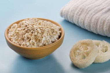 Doğal yoğurt kremaları.