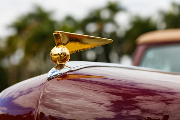 Винтажный Lincoln Continental — стоковое фото