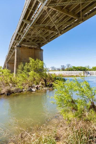 大草原德克萨斯州桥 — 图库照片