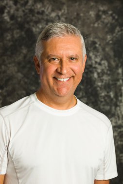 Yakışıklı erkek portresi