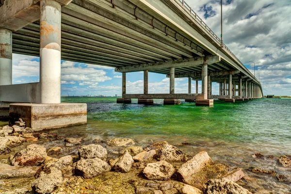 Rickenbacker Causeway міст — стокове фото