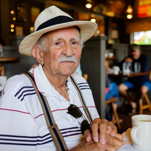 Älterer Mann — Stockfoto