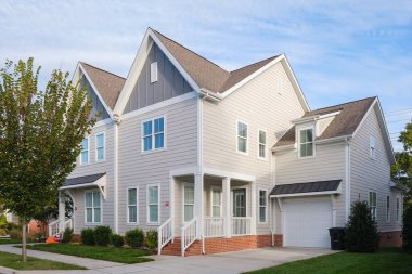 Franklin, Tennessee 'deki modern ahşap çerçeveli evler