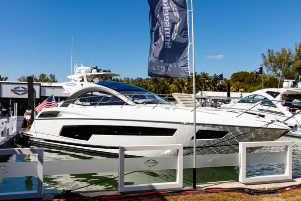 Espectáculo internacional barco miami — Foto de Stock