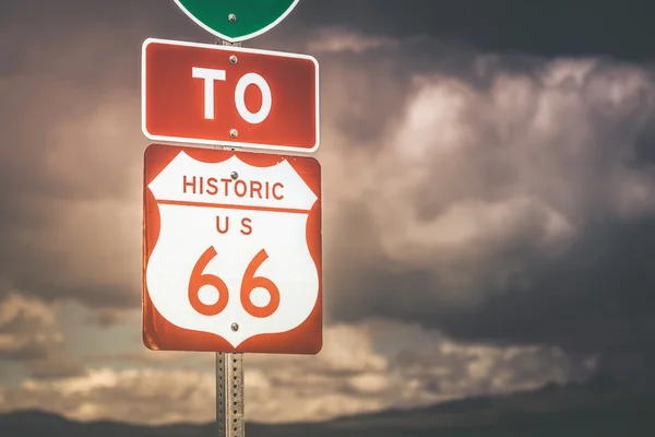 Autobahnschild der Route 66 — Stockfoto
