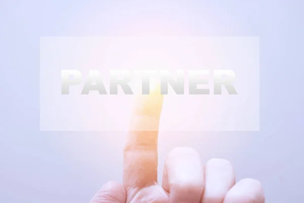 Zakenman Drukt Zijn Vinger Inscriptie Het Hologram Partner — Stockfoto