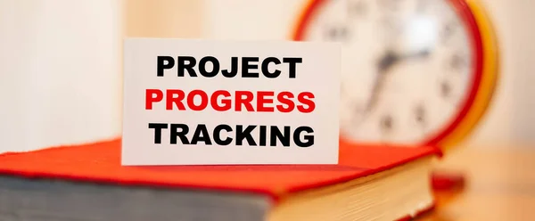 Progreso Proyecto Tracking Está Escrito Documento Con Fondo Tiempo Una — Foto de Stock