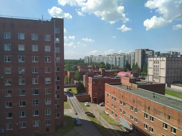 Blick Von Oben Auf Ein Krankenhaus Der Stadt Einem Heißen — Stockfoto