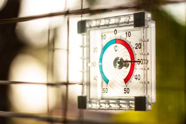 Thermometer Shows Temperature Summer Degrees Heat Drought Concept — Stock Photo, Image