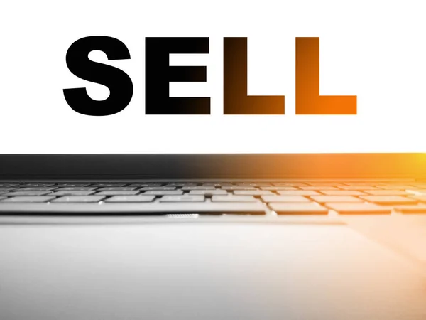 Sell Concetto Shopping Ultrabook Vendere Sul Computer Portatile Lavoro Libero — Foto Stock
