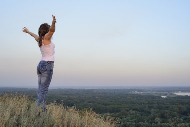 Kız boşanmış eller ile üst
