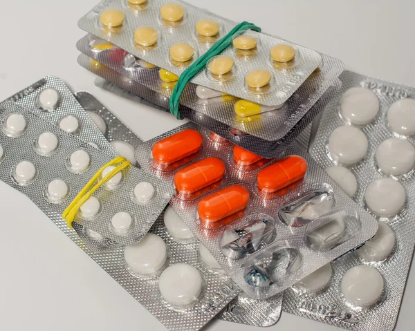 Lékařské přípravky v tabletu — Stock fotografie
