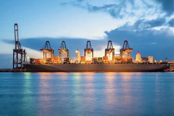 Rotterdam cargo terminal,one of the busiest ports in the world, — Stock Photo, Image