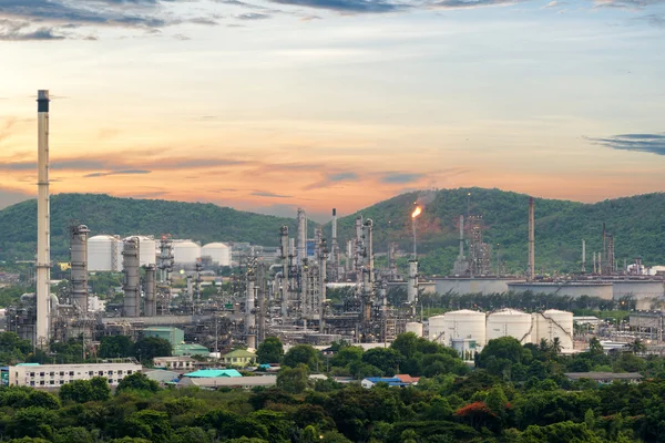 Industria de refinerías de petróleo o industria de refinerías petroquímicas en la India —  Fotos de Stock