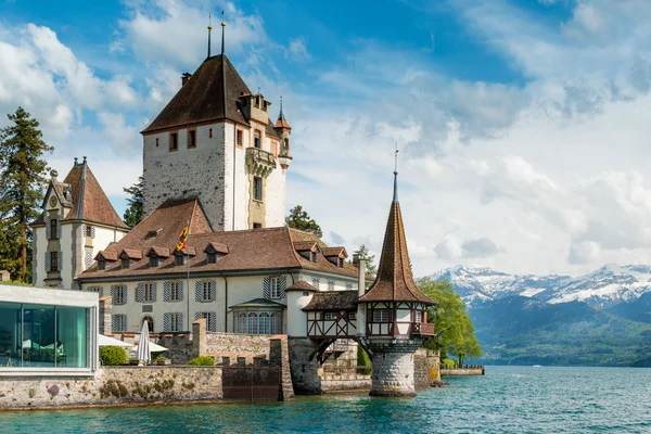 Piękny mały wieża Oberhofen Zamek — Zdjęcie stockowe