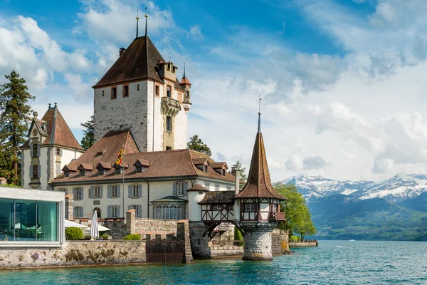 Bella torretta del castello di Oberhofen — Foto Stock