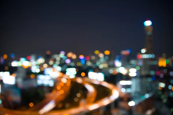 Bangkok stadsbilden på twilight tid, suddiga foto bokeh — Stockfoto