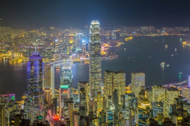 Geceleyin Hong Kong silueti