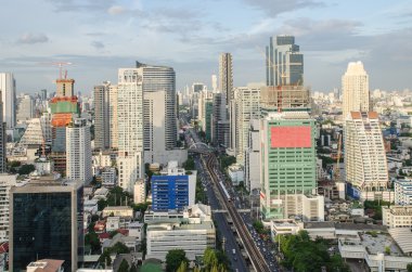 uitzicht op de stad Bangkok met belangrijkste verkeer