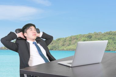 İşadamı düşünme ve yaz vacatio hakkında hayal ofisi